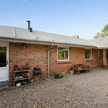 Lovely For 6 People In Ebeltoft