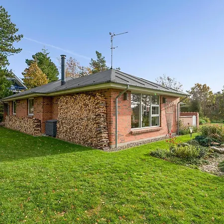 Holiday home Lovely For 6 People In *
