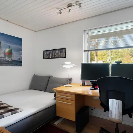 Lovely For 6 People In Feriehus *